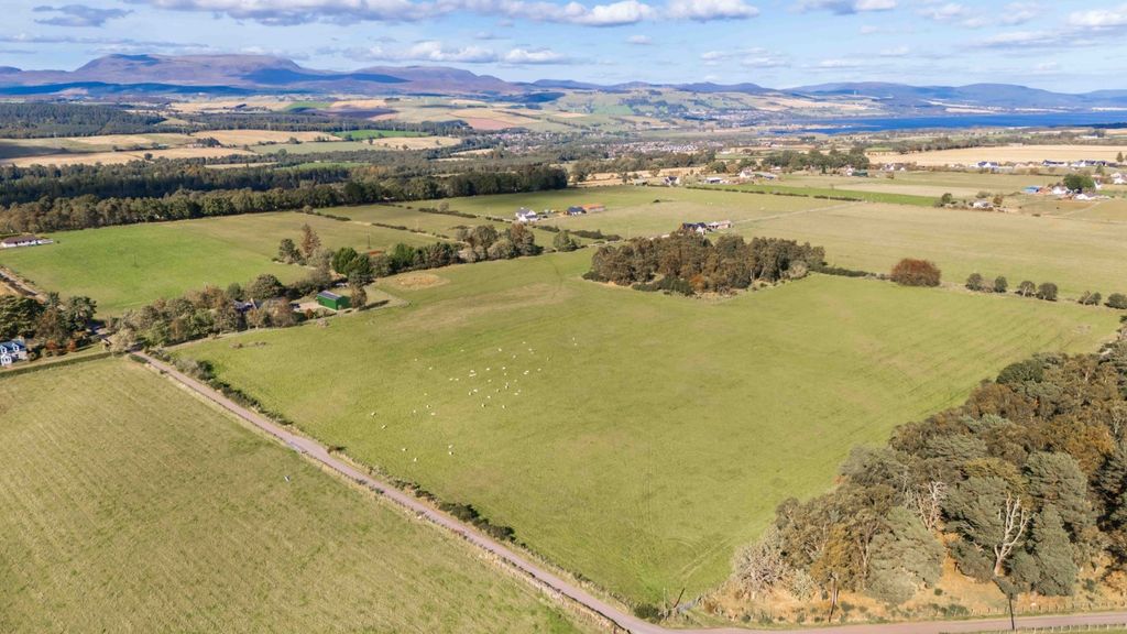 Property photo 1 of 14 5 Newmore - Lot 1