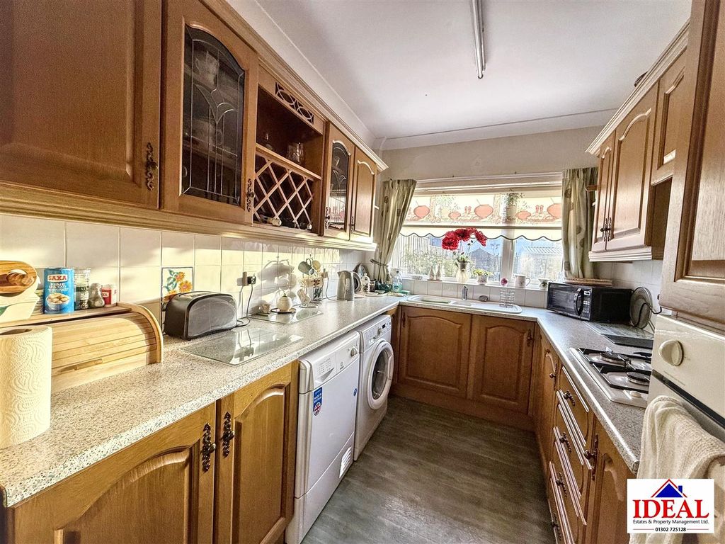 Property photo 3 of 13 Image00007.Jpg