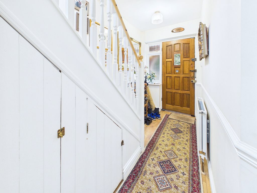 Property photo 3 of 35