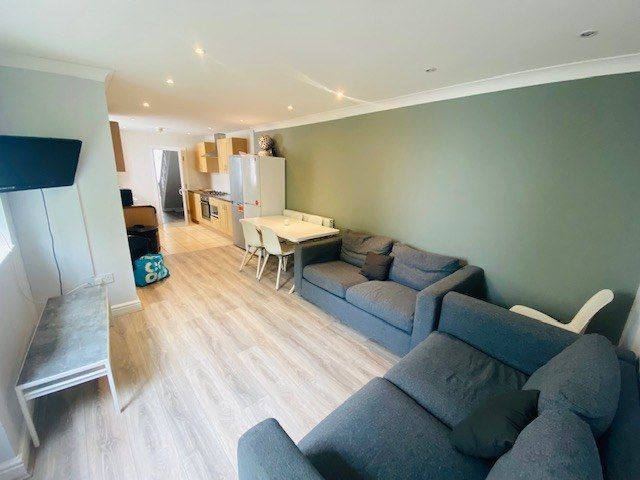 Property photo 1 of 9 5 Bedroom Student Accommodation.