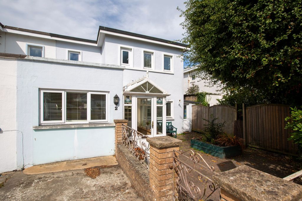 Property photo 1 of 36