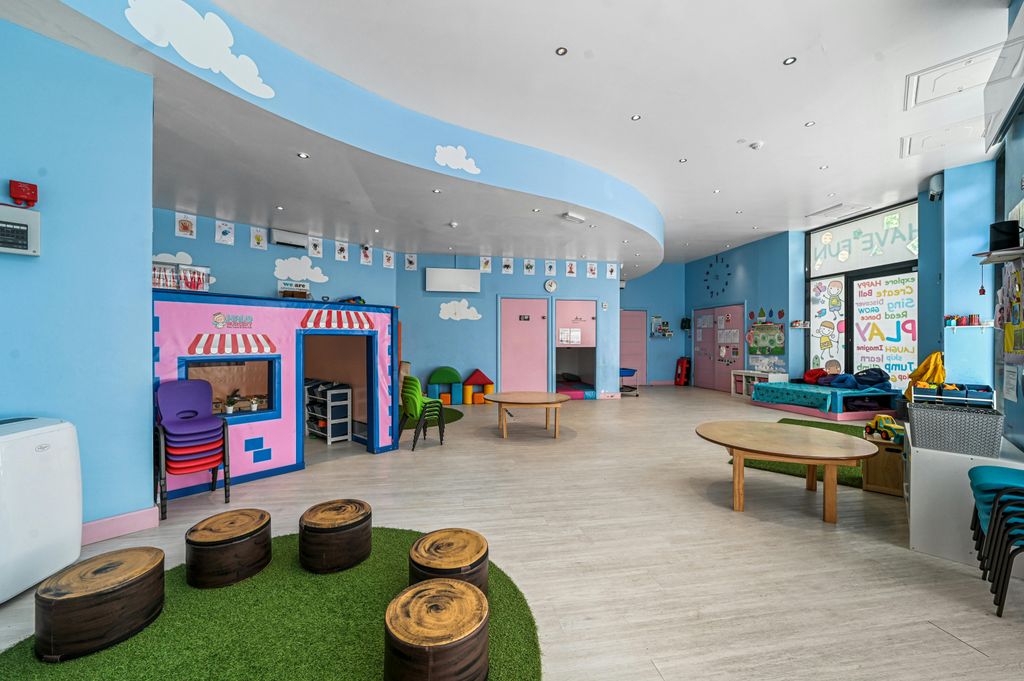 Property photo 3 of 6 MD-Bc-203Haggerstonroad-11.Jpg