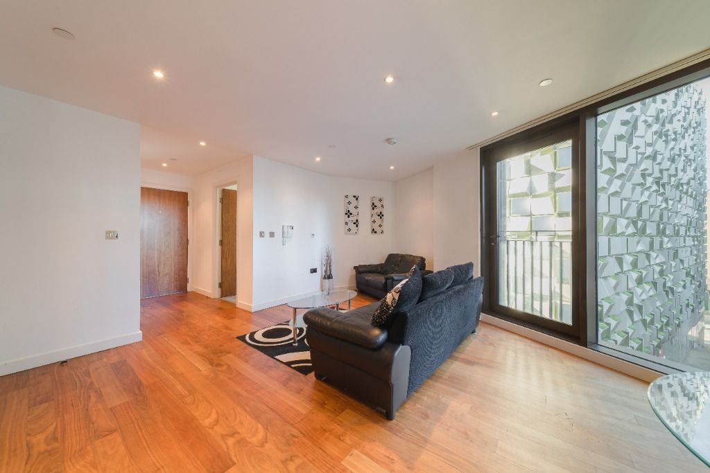 Property photo 2 of 8