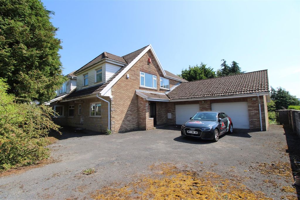 Property photo 1 of 39