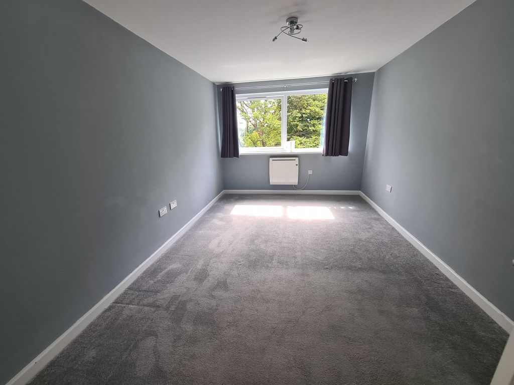 Property photo 3 of 3