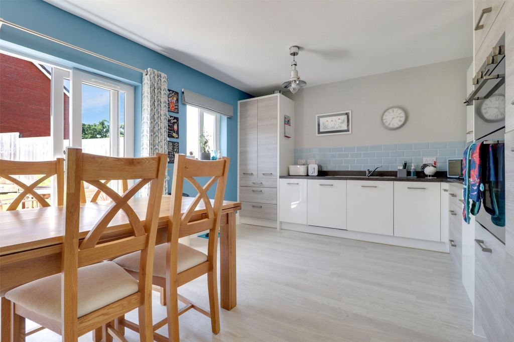 Property photo 2 of 23 Picture No. 06