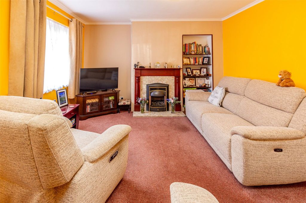 Property photo 2 of 30 Picture No. 21