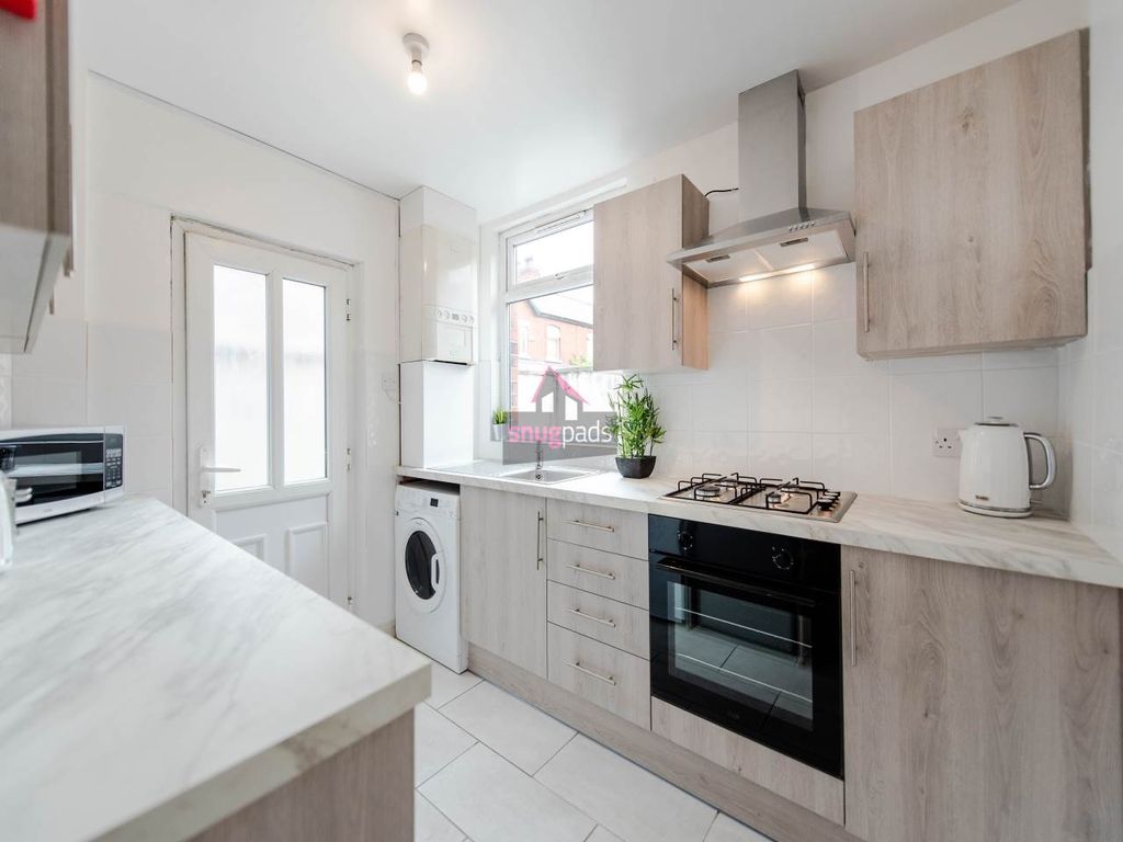 Property photo 1 of 6 1