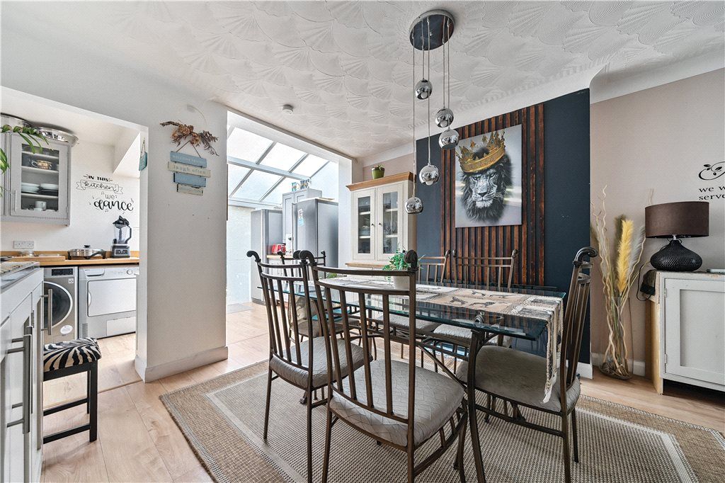 Property photo 3 of 23 Dinning Room