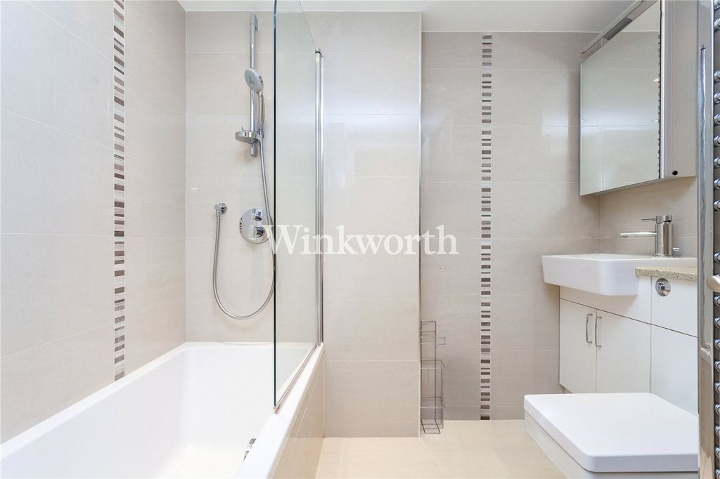 Property photo 2 of 11 Picture No. 12