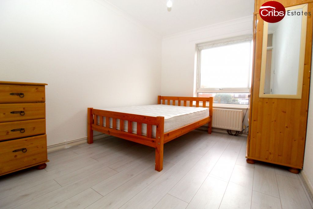 Property photo 3 of 13 Gallery