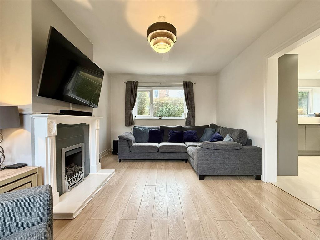 Property photo 2 of 23