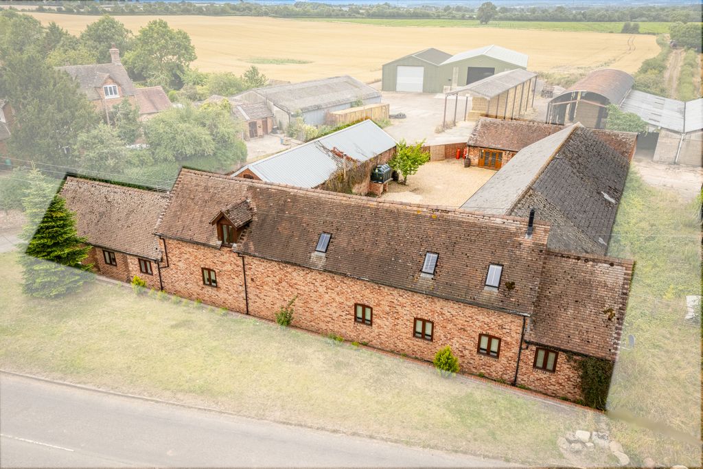 Property photo 2 of 29 Charlton Barns Front