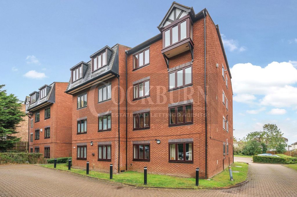 Property photo 1 of 18