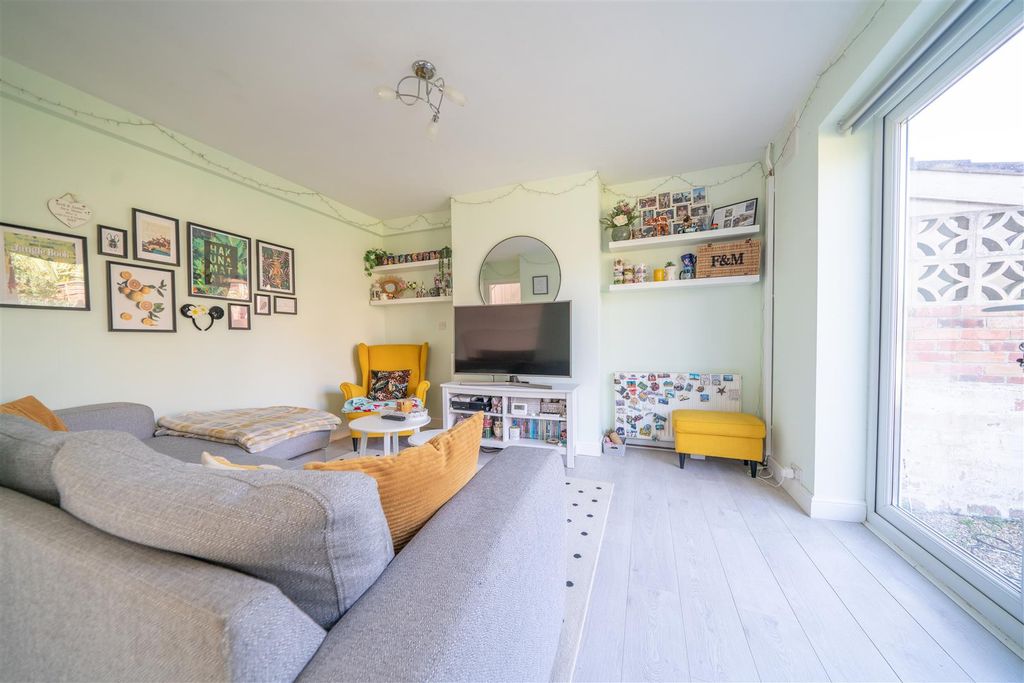 Property photo 3 of 17 Dsc03353.Jpg