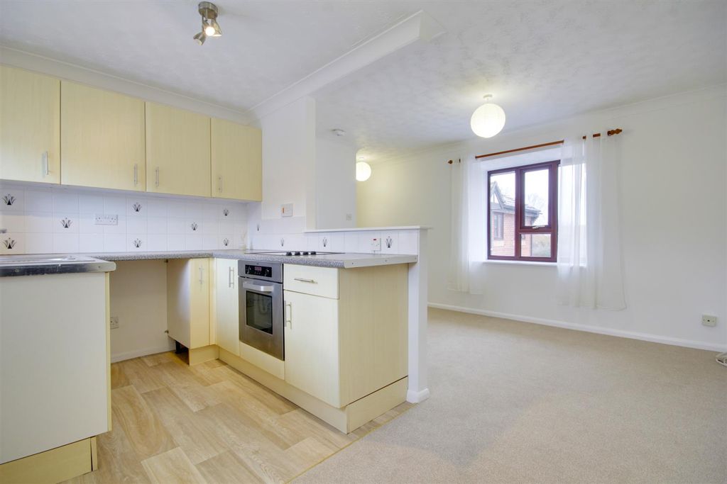 Property photo 3 of 10 Img_2406-Img_2408.Jpg