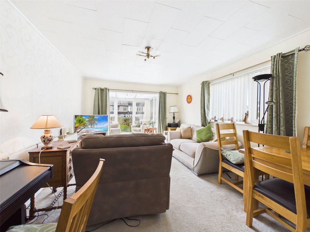 Property photo 3 of 15 Living Room