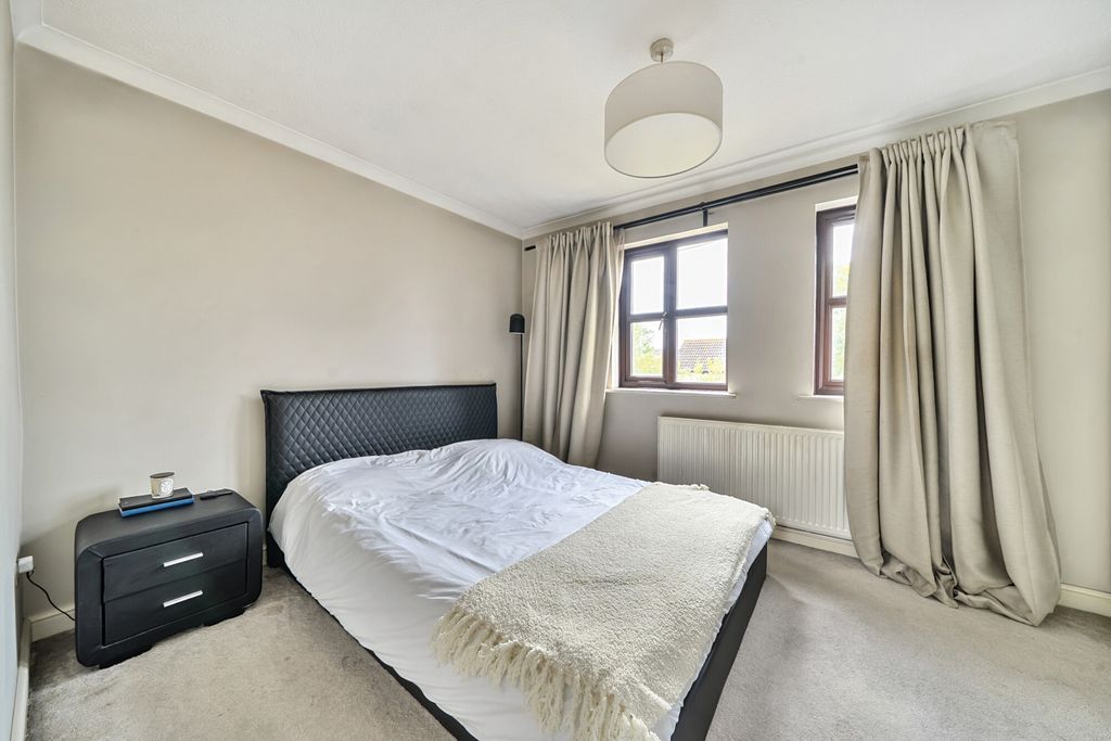 Property photo 3 of 17 1310049-17-684Ad3...