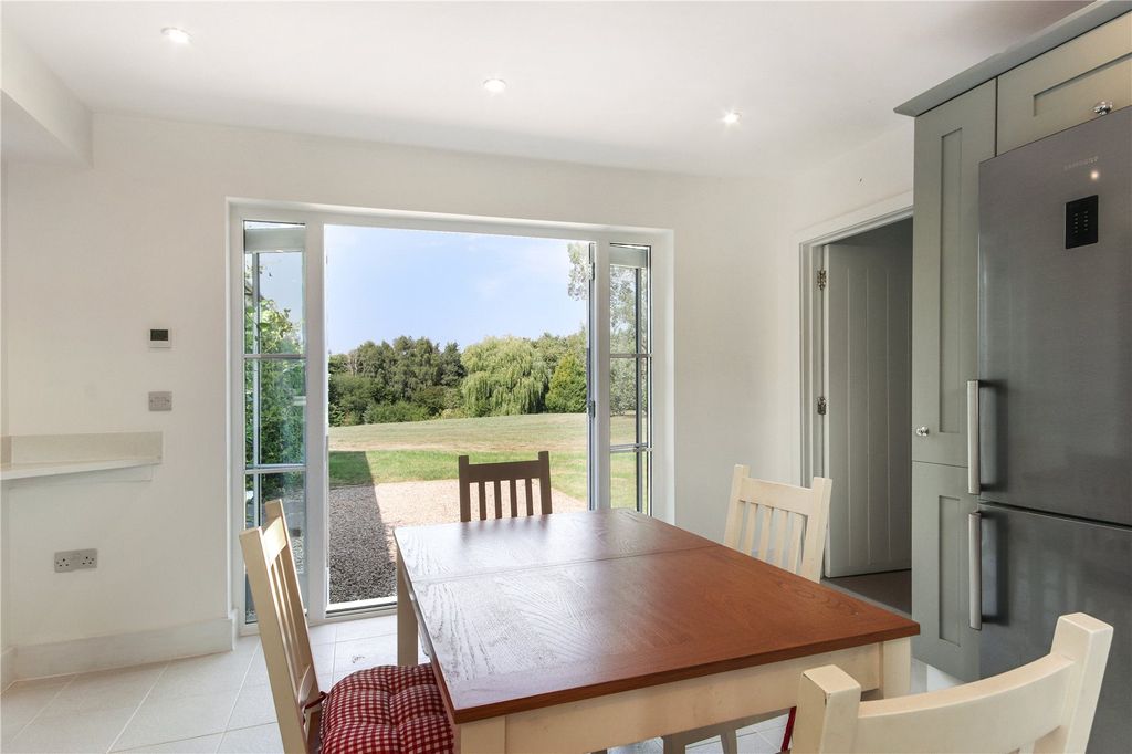 Property photo 2 of 22 Dining Area