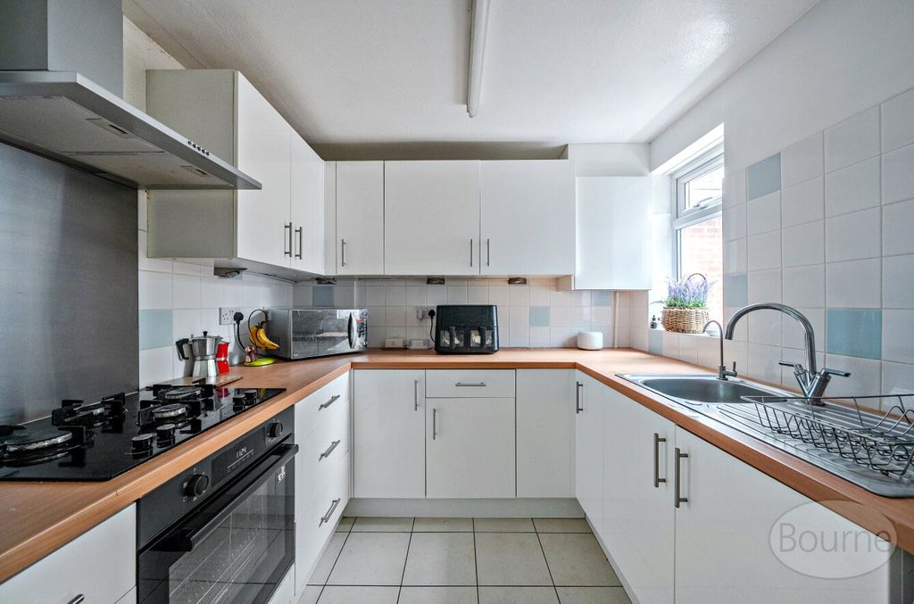 Property photo 2 of 21 Picture 2