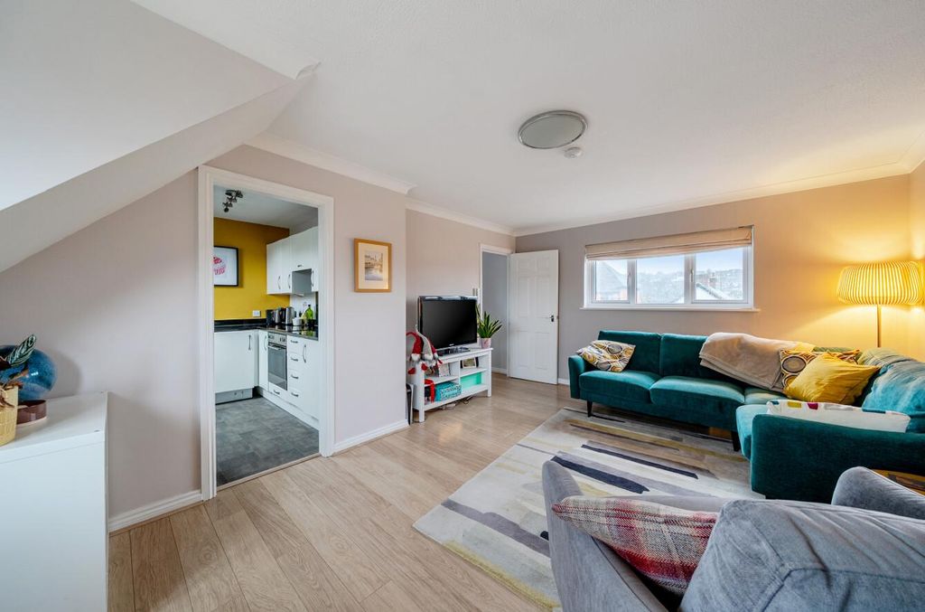 Property photo 3 of 17 1402953-3-6978947E326Ea.Jpg