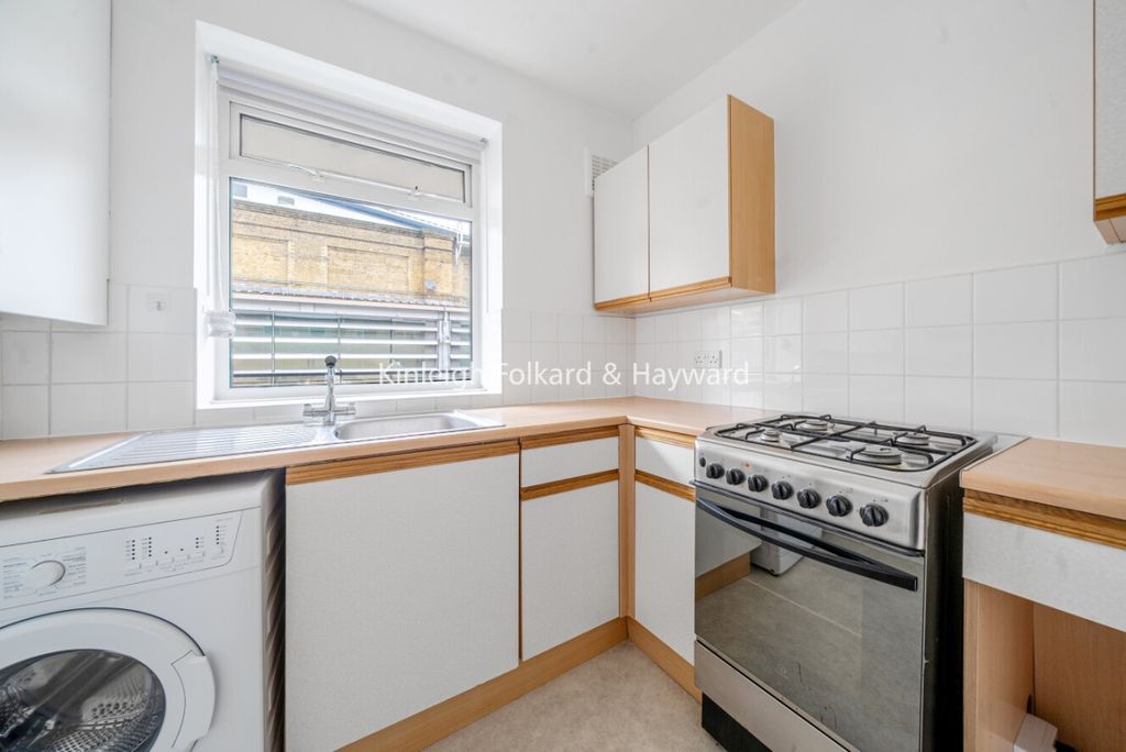 Property photo 3 of 7 Eb015927-74Df-492F-B