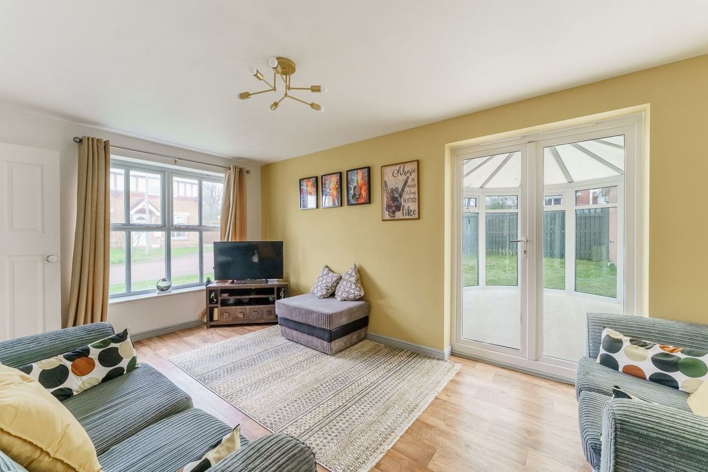 Property photo 2 of 22