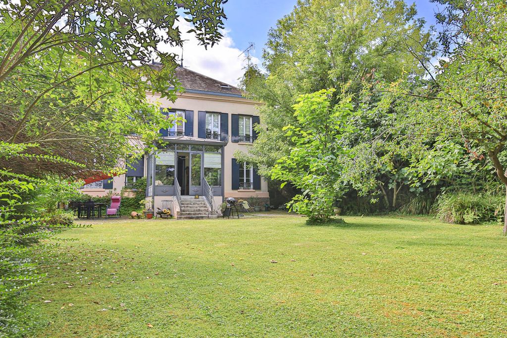 Property photo 1 of 15
