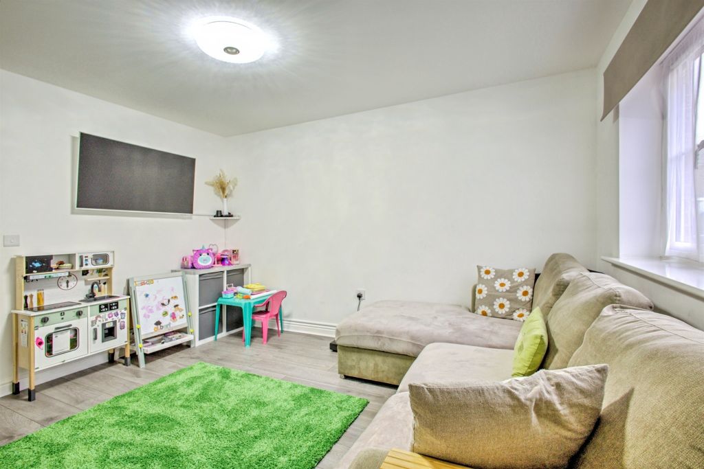 Property photo 3 of 20