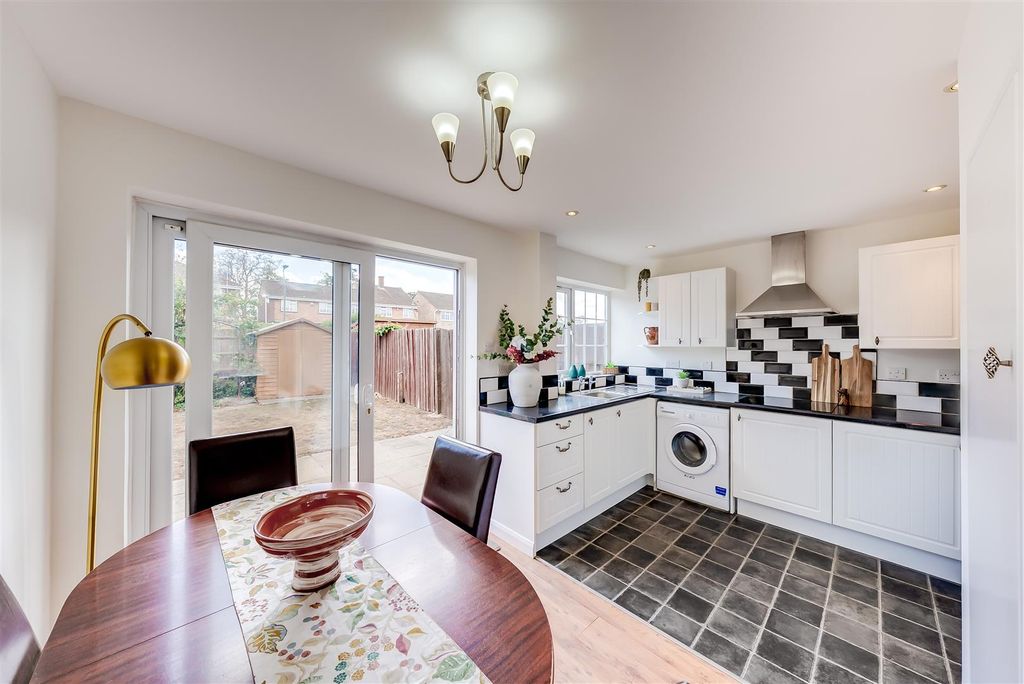 Property photo 3 of 14 Kitchen Diner.Jpg