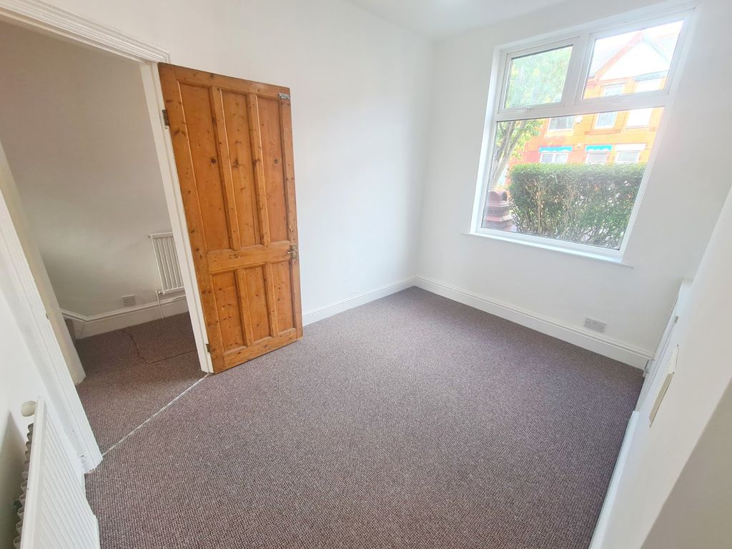 Property photo 2 of 10 Picture No. 02
