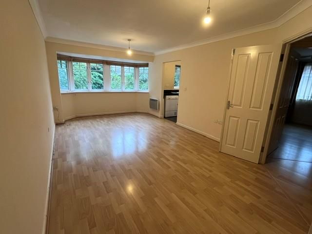 Property photo 3 of 10 Lounge/Dining Room
