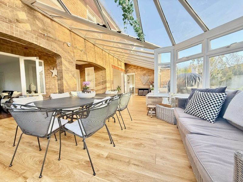 Property photo 3 of 27 Photo 17