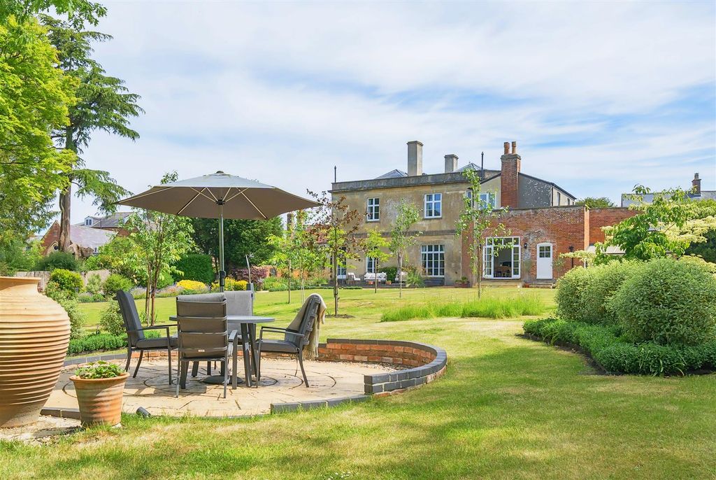 Property photo 1 of 32 1294302 (32).Jpg