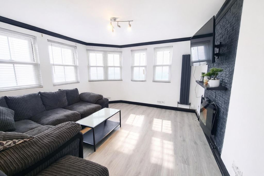 Property photo 3 of 8 Living Room