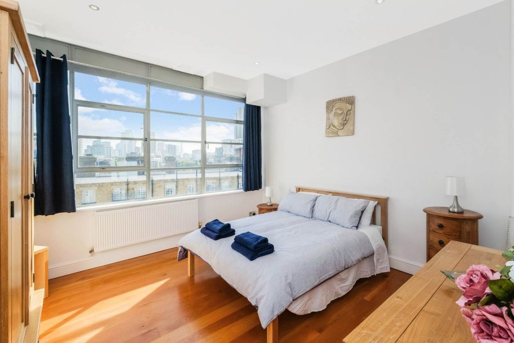 Property photo 1 of 31