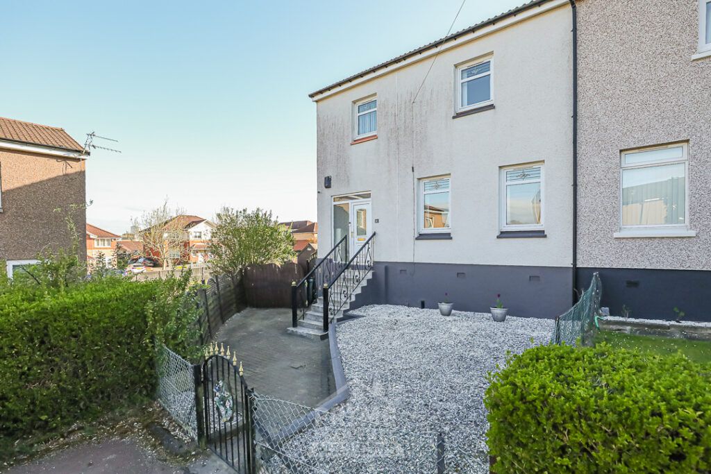 Property photo 1 of 33