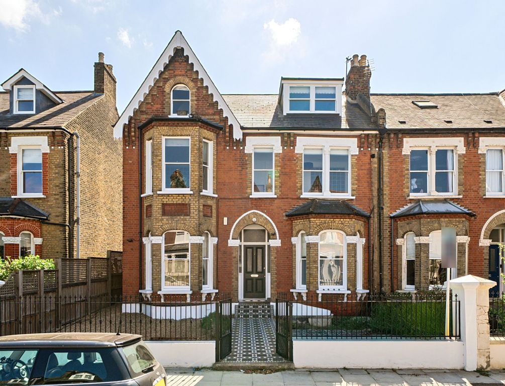 Property photo 1 of 17 Picture No. 24