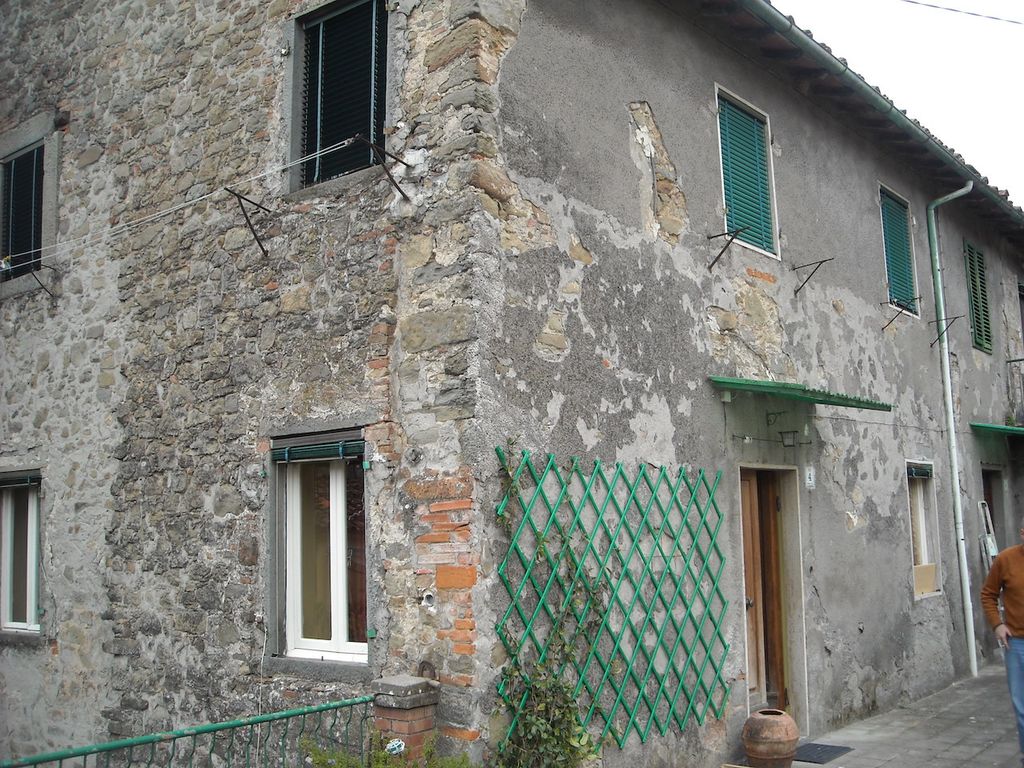 Property photo 2 of 7