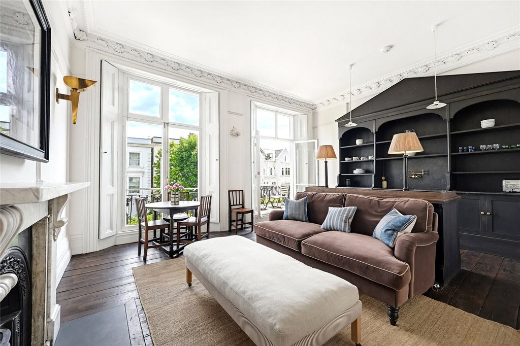 Property photo 1 of 17 Reception Room