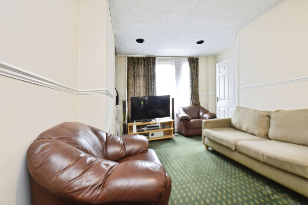 Property photo 2 of 8 Pbox-Img.Jpg