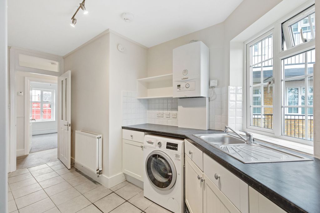 Property photo 1 of 14 Kitchen