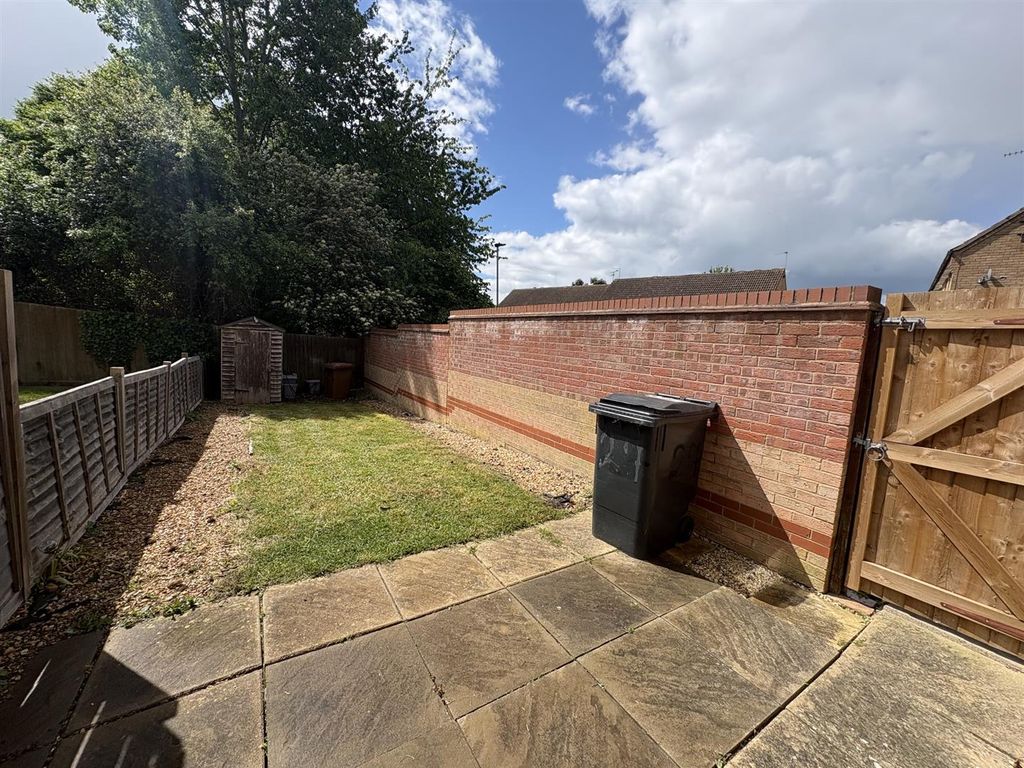 Property photo 3 of 11