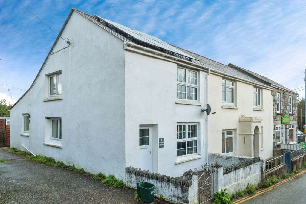 Property photo 2 of 20