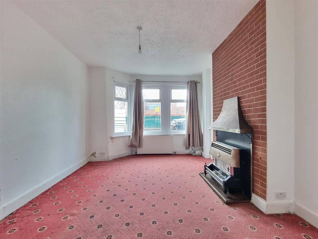 Property photo 2 of 19