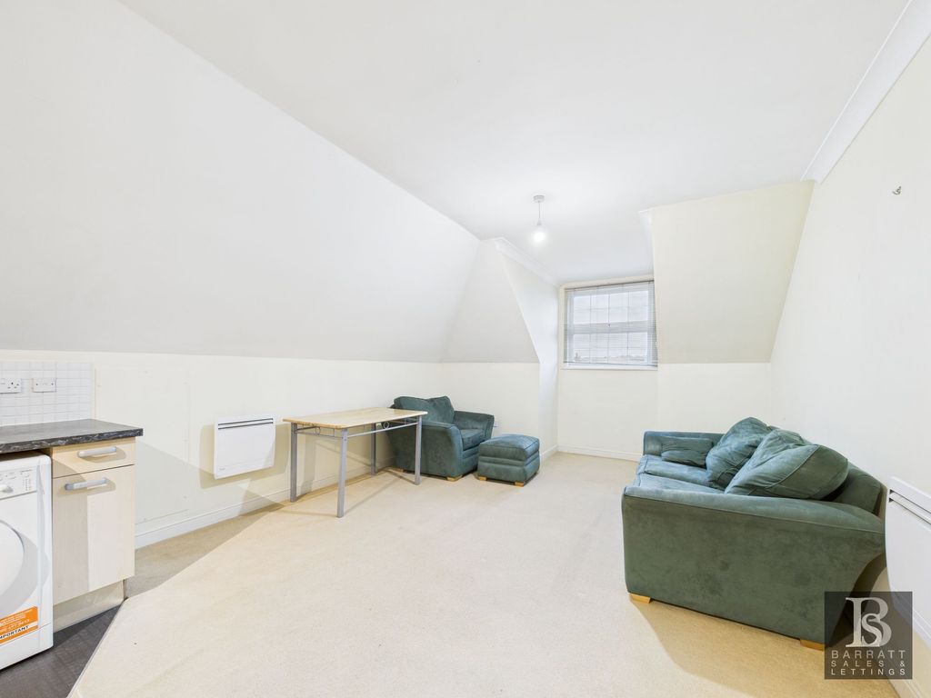 Property photo 3 of 14