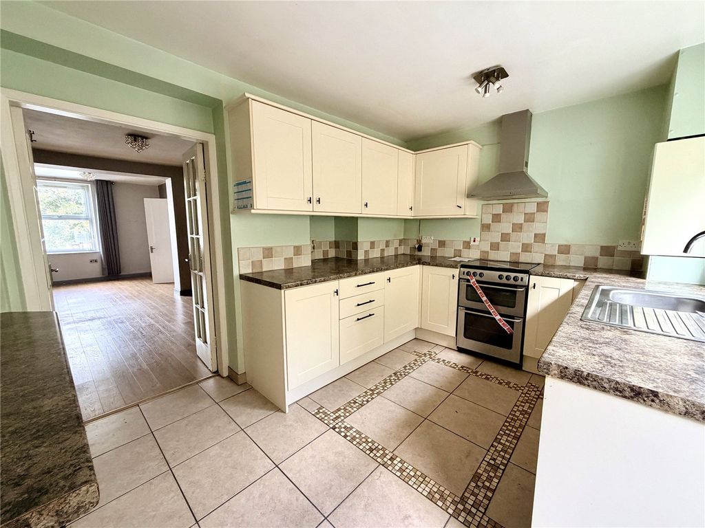 Property photo 3 of 7 Picture No. 02