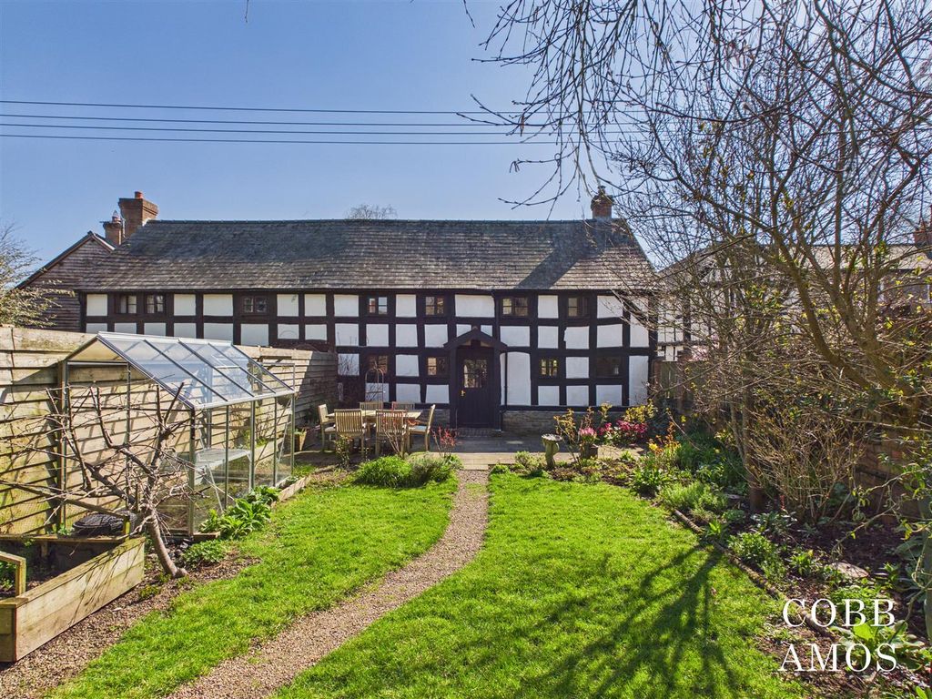 Property photo 1 of 28 Cam02803G0-Pr0263-Still040.Jpg