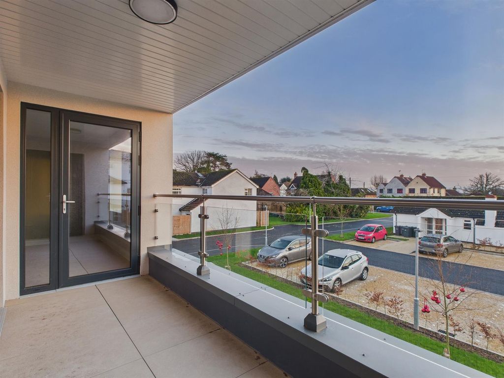 Property photo 3 of 10 Cam03972G0-Pr0209-Still001.Jpg