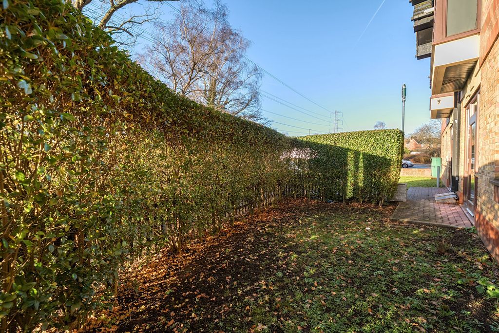 Property photo 3 of 13 Garden